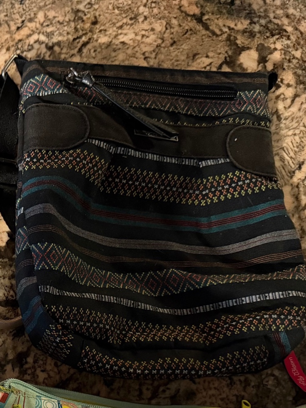 Dakine Crossbody Black striped bag